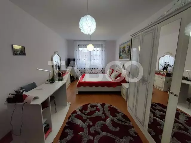 Apartament decomandat cu 4 camere balcon loc de parcare in Selimbar 