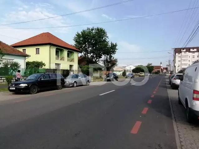 Spatiu comercial cu vad pietonal si auto zona Tiglari Sibiu