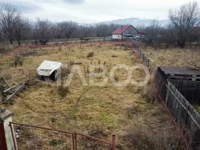 Teren intravilan 1800 mp acces din doua strazi in Ileni judetul Brasov