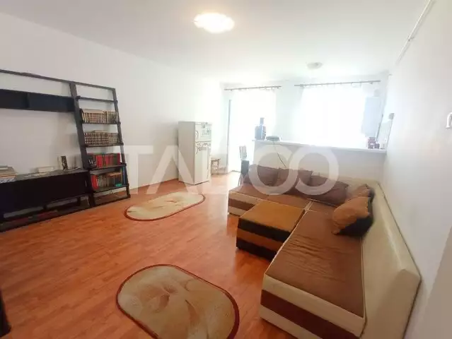 Apartament decomandat 3 camere 2 bai etaj 1 in zona Terezian Sibiu