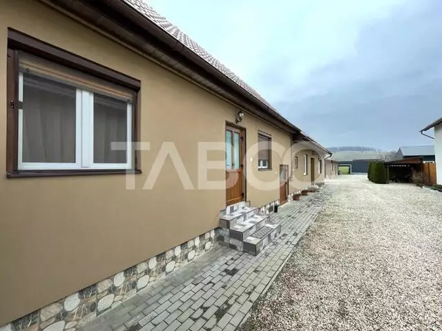 Casa individuala cu 6 camere pivnita si teren 3000 mp Cristian Sibiu