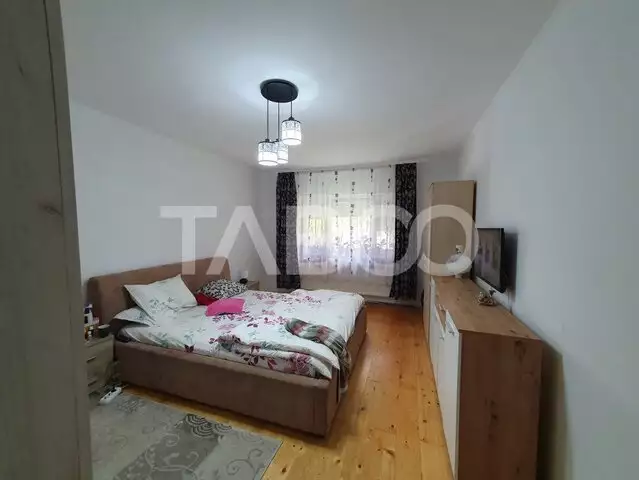 Apartament cu 3 camere decomandate 73 mpu si pivnita Sibiu