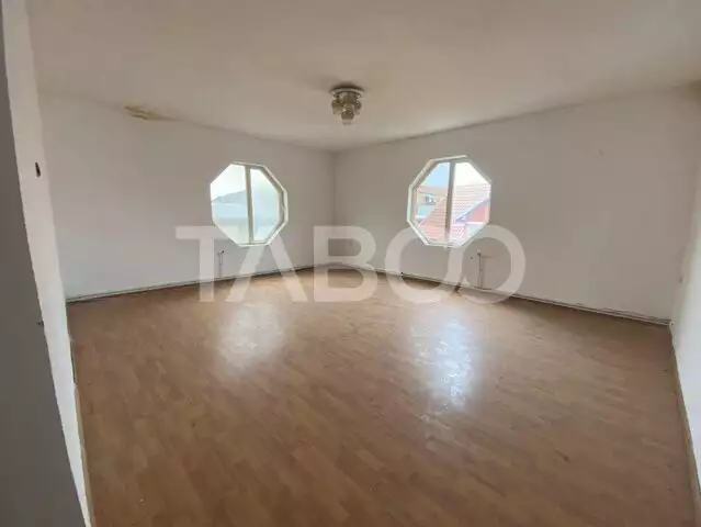 Spatiu comercial 341 mp zona cetate Alba Iulia 