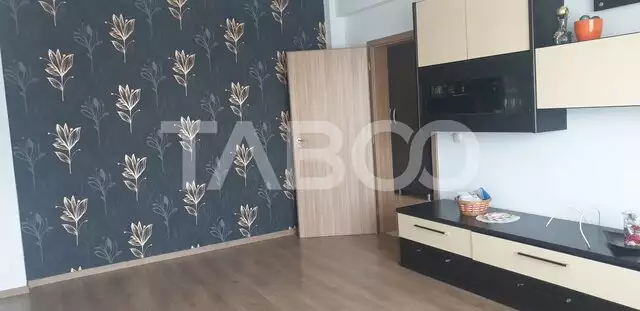 Apartament de vanzare 3 camere decomandate 2 bai 2 balcoane lift Alba