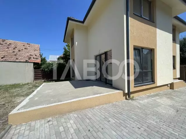 Casa 4 camere 140 mp terasa 21 mp zona Gara Alba Iulia