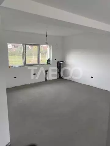 Casa finisata P+1E 4 camere 120 mp utili curte Micesti Alba Iulia 