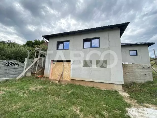 Casa de vanzare la gri 4 camere 114 mp utili curte Micesti Alba Iulia