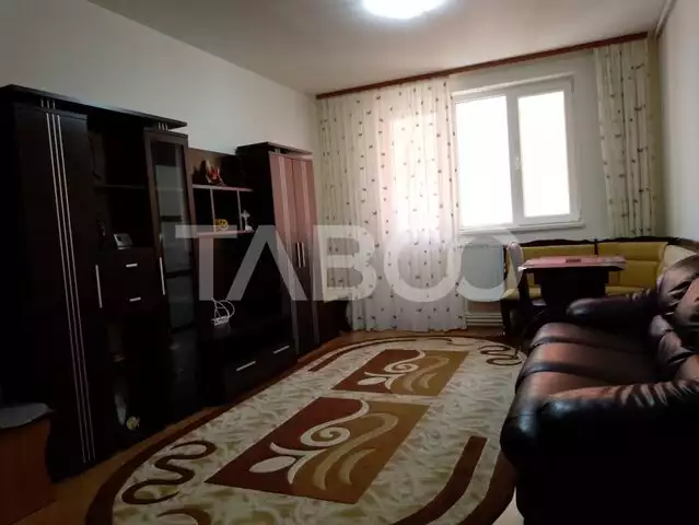 Apartament de inchiriat 3 camere 75 mpu zona Cetate Alba Iulia