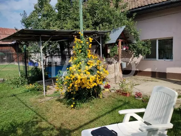 Casa cu suprafata de 2682 mp teren de vanzare in Rausor judetul Brasov