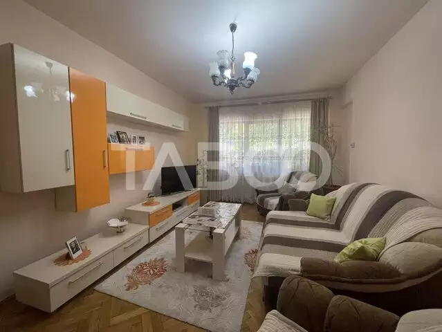 Apartament 4 camere 102 mp utili balcon boxa parcare Cetate Alba Iulia