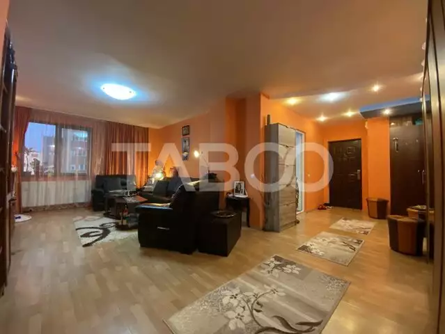 Apartament 4 camere etaj intermediar 1 zona ultracentrala Alba Iulia