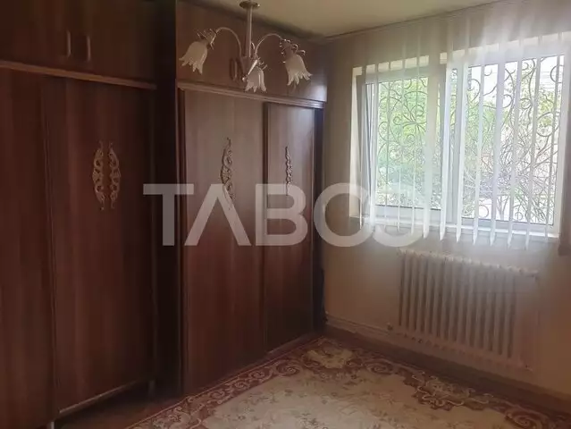 Apartament de vanzare 2 camere mobilat utilat zona Cetate Alba-Iulia