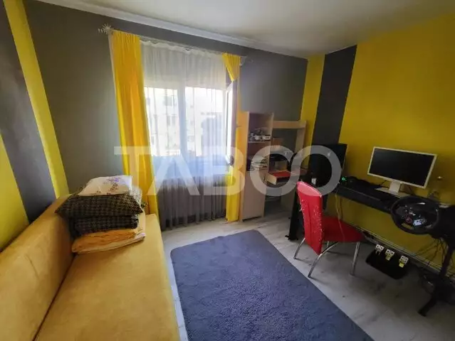 Apartament 2 camere decomandate 56 mpu etaj 3 zona Cetate Alba Iulia