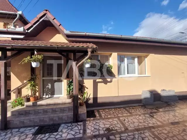 Casa S+P+Pod 4 camere 2 bai 83 mpu pivnita curte Lipoveni Alba Iulia