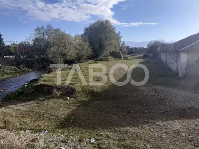 Teren intravilan de 2400 mp de vanzare in Rausor judetul Brasov