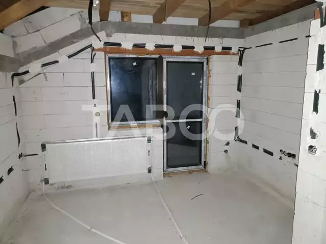 Casa spatioasa 4 camere 120 mpu pivnita garaj curte Micesti Alba Iulia