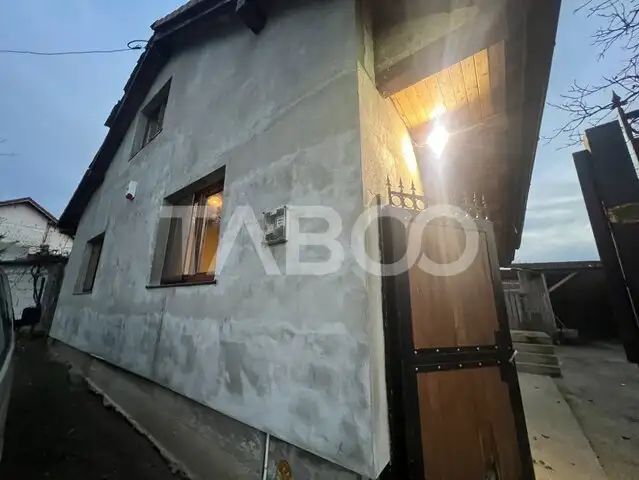 Casa 3 camere de vanzare in Mandra judetul Brasov