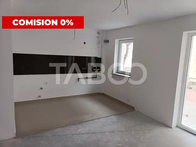 Apartament 2 camere 50 mp utili parcare privata parter Sebes Alba