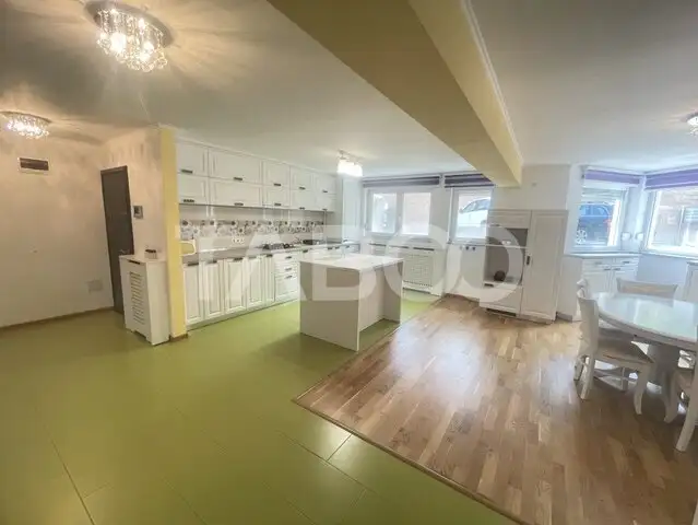 Apartament decomandat 3 camere 79 mpu parcare Padurea Dumbrava Sibiu