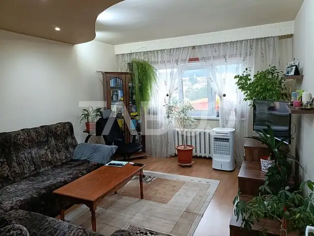 Garsoniera decomandata 30 mpu balcon 3 mp zona Cetate Alba Iulia