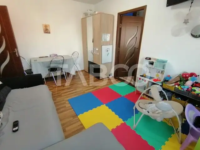 Apartament de vanzare cu 2 camere mobilat utilat in zona Mihai Viteazu