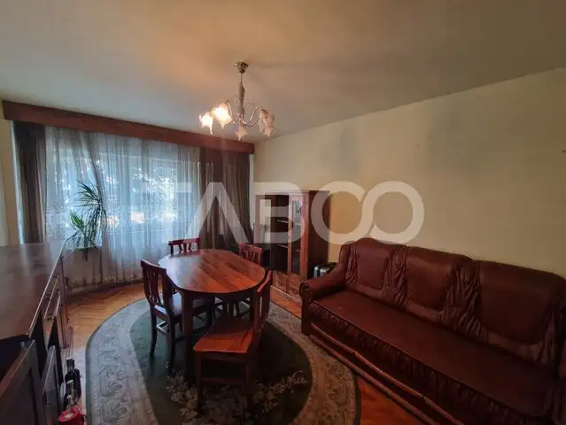 Apartament de inchiriat decomandat 3 camere etaj 1 central Milea Sibiu