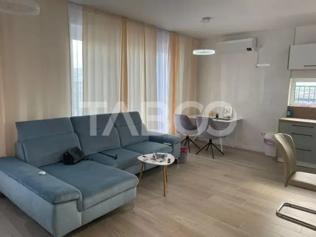 Apartament tip penthouse de inchiriat 3 camere 2 bai - terasa mare