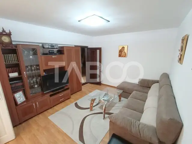 Apartament decomandat 4 camere 77mp utili mobilat utilat pivnita Sebes