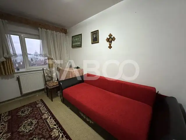 Apartament 2 camere 50 mpu 2 balcone beci etaj 3 Zona Castanului