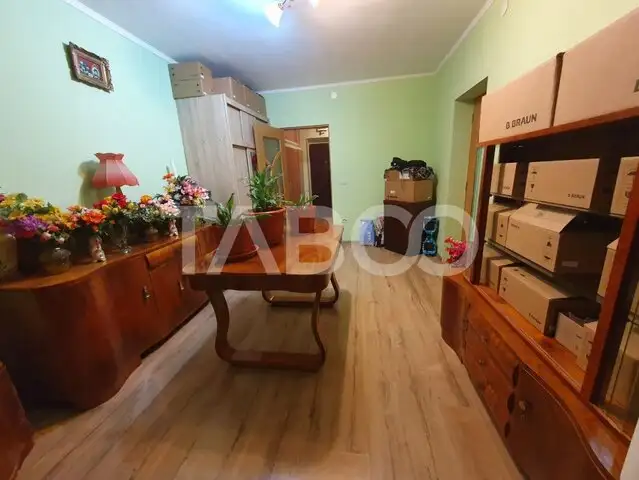 Apartament la parter 3 camere 75 mp utili zona Vasile Alecsandri