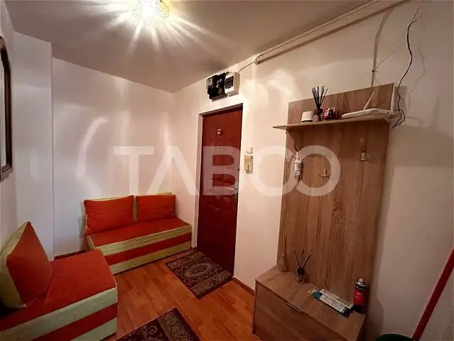 Apartament de vanzare 49 mpu bloc cu lift balcon boxa in zona Rahovei