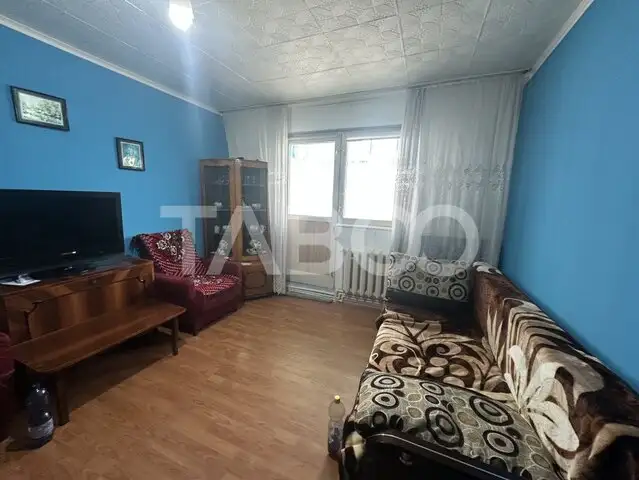 Apartament semidecomandat 2 camere 49 mp utili zona 13 Decembrie