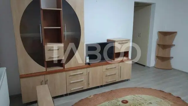 Apartament cu 3 camere de inchiriat in zona Mihai Viteazul