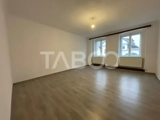 Apartament 3 camere 91 mp cu loc de parcare in centrul orasului Sibiu