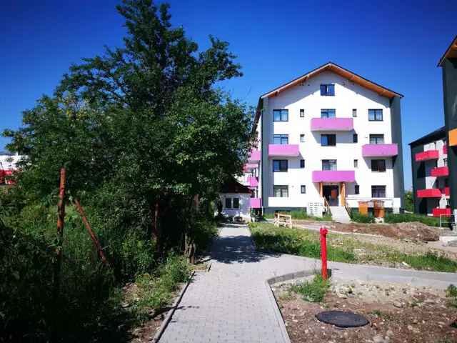 Apartament 51 mp 2 camere decomandate 2 balcoane Sibiu zona Turnisor