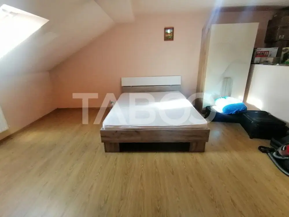 Apartament decomandat cu 4 camere 110 utili 2 bai balcon Tilisca Sibiu