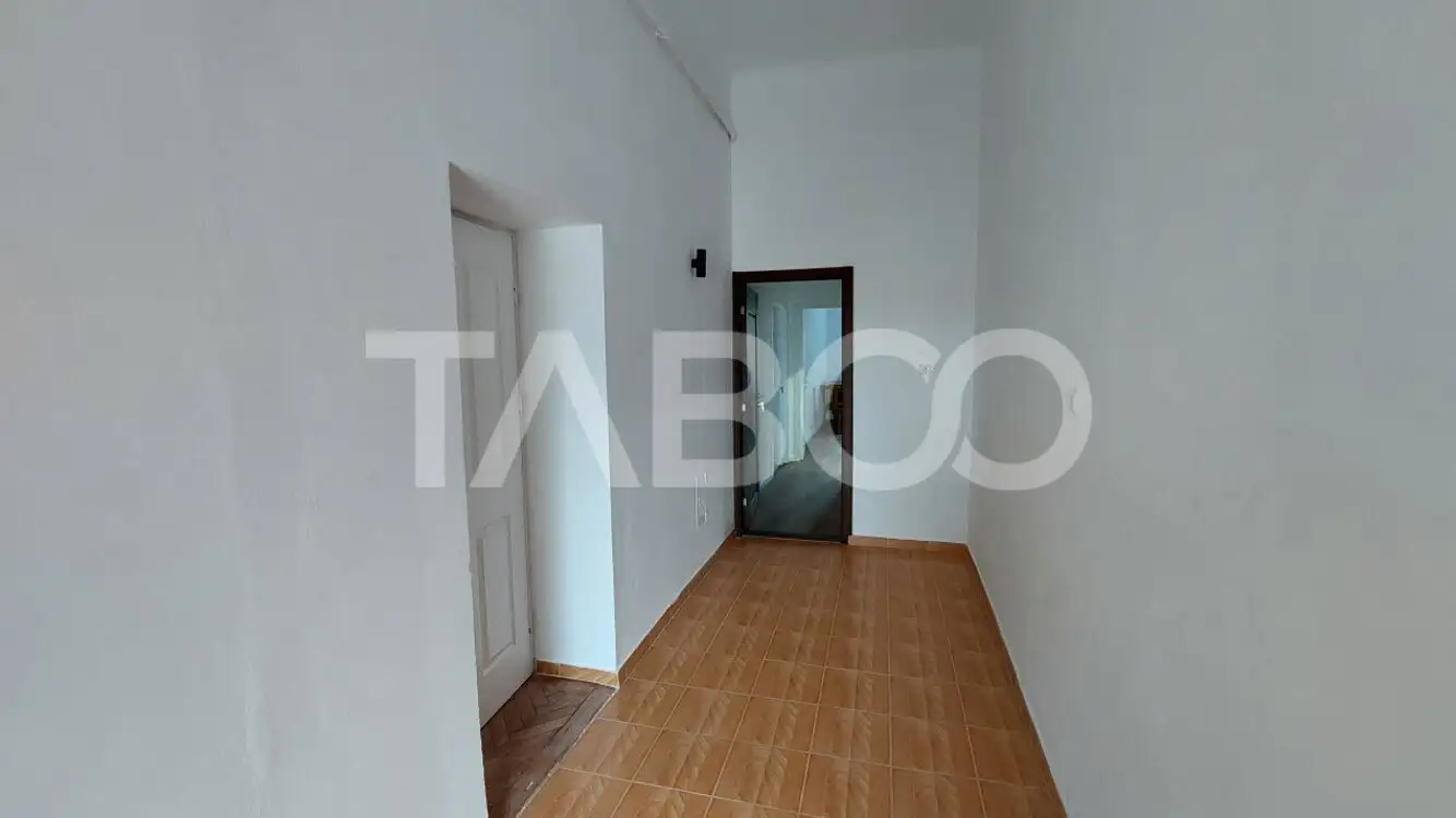 Apartament de inchiriat 93 mpu situat pe pietonala Nicolae Balcescu