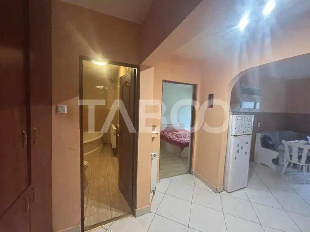 Apartament 2 camere decomandat zona Vasile Aaron 48mp utili 