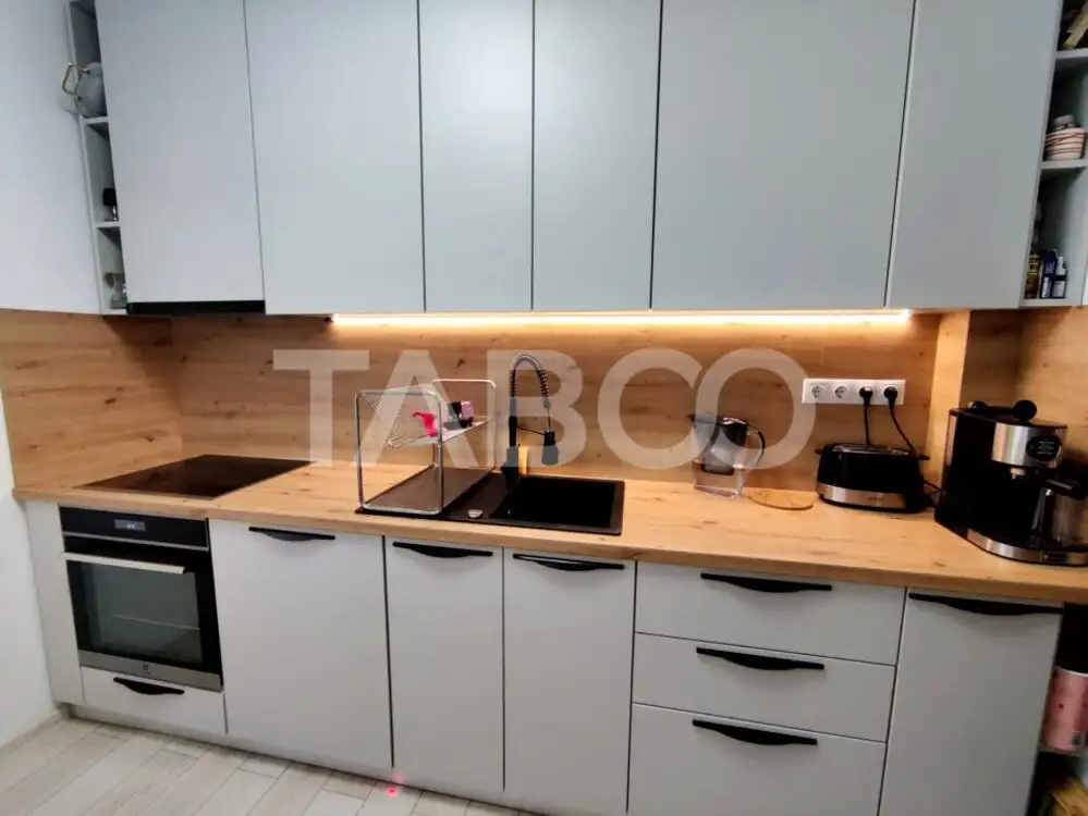 Apartament de vanzare cu 3 camere 87 mpu garaj boxa balcon in Sibiu