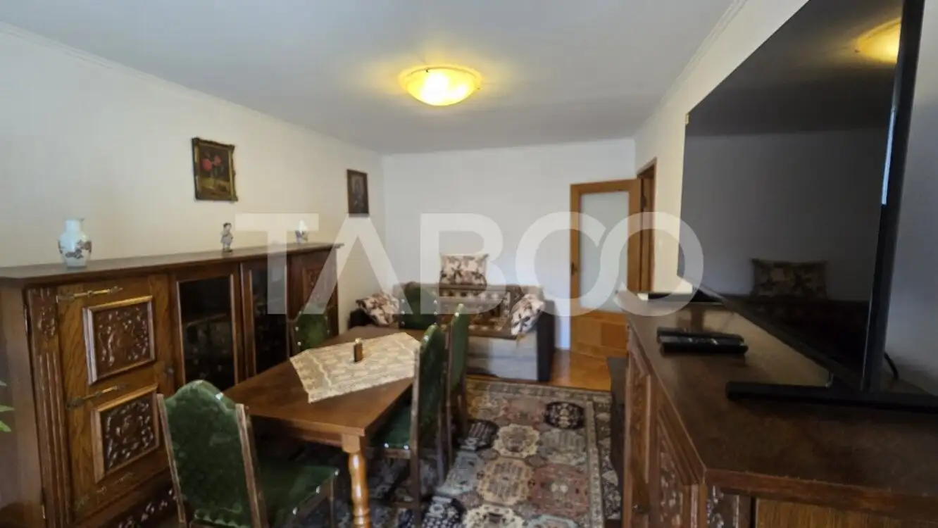 Apartamnet 3 camere etaj 1 de inchiriat zona Scoala de Inot