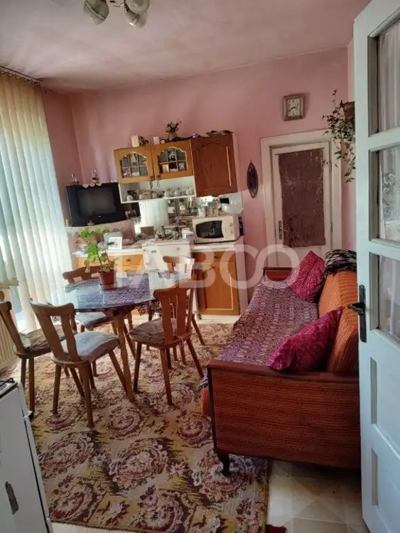 Casa la pret de apartament 4 camere 107 mp utili zona Centrala Sibiu