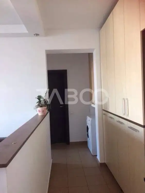 Apartament de inchiriat cu 2  camere si loc de parcare in zona Rahovei