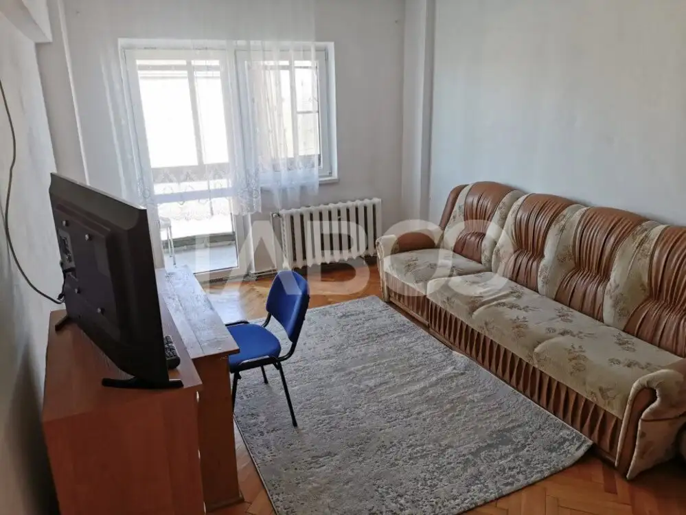 Apartament decomandat 3 camere Calea Dumbravii - Siretului