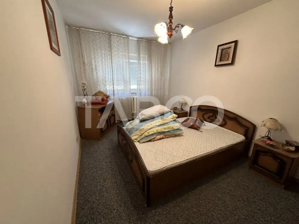 Comison 0% Apartament 4 camere 2 bai boxa la subsol etaj 3 