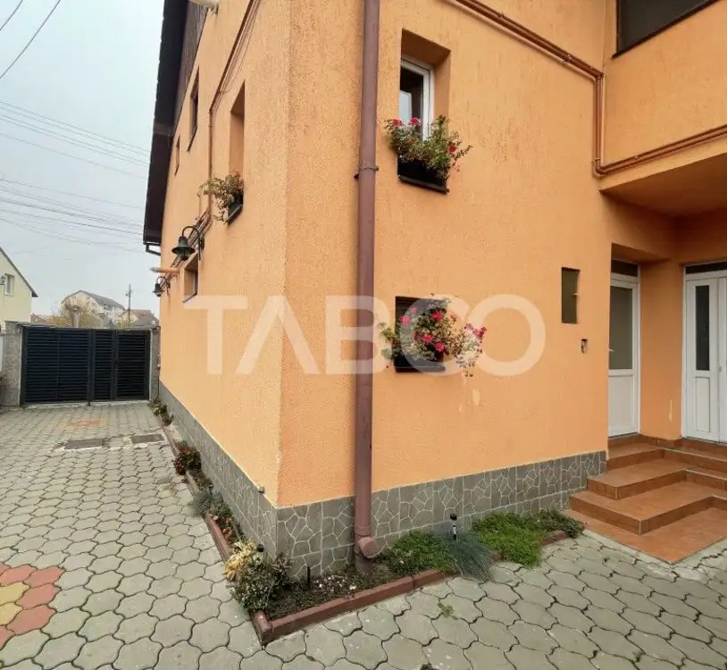 Apartament la casa cu 3 camere 77 mpu si pivnita zona Lazaret Sibiu