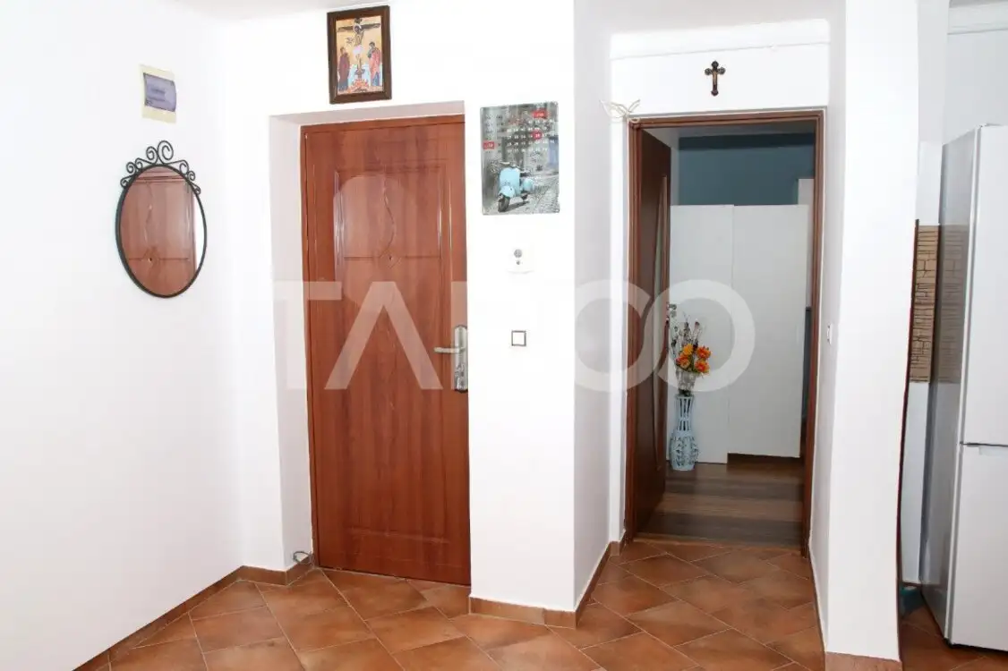 Apartament 3 camere decomandat 68 mp modern zona Siretului din Sibiu