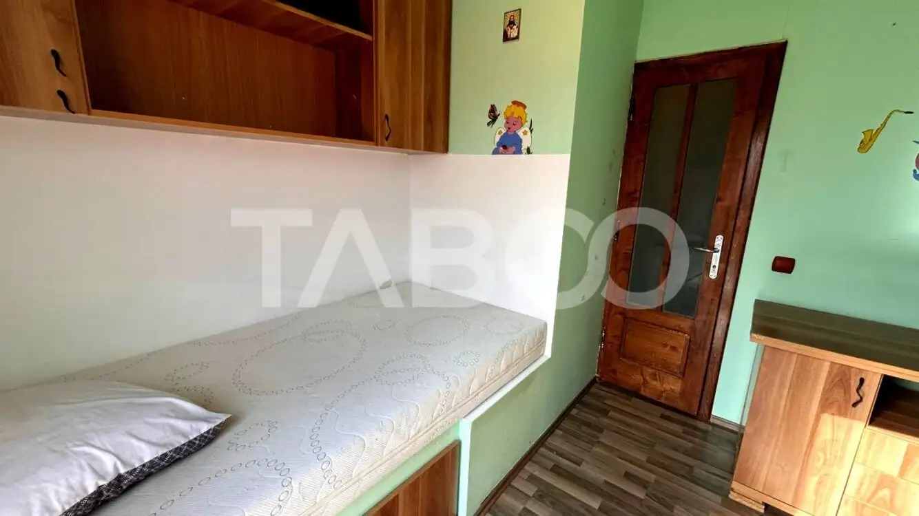 Apartament de vanzare cu 3 camere 74 mpu 2 balcoane 2 bai in Sibiu