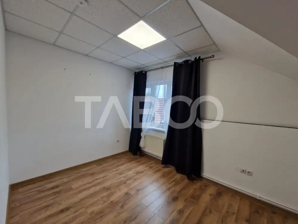 Apartament etaj 1 decomandat 4 camere 2 locuri parcare Trei Stajeri