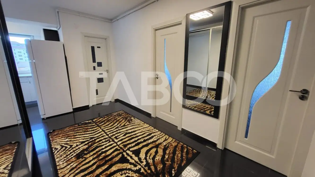 Apartament 3 camere 2 balcoane etaj intermediar Bd Mihai Viteazul 