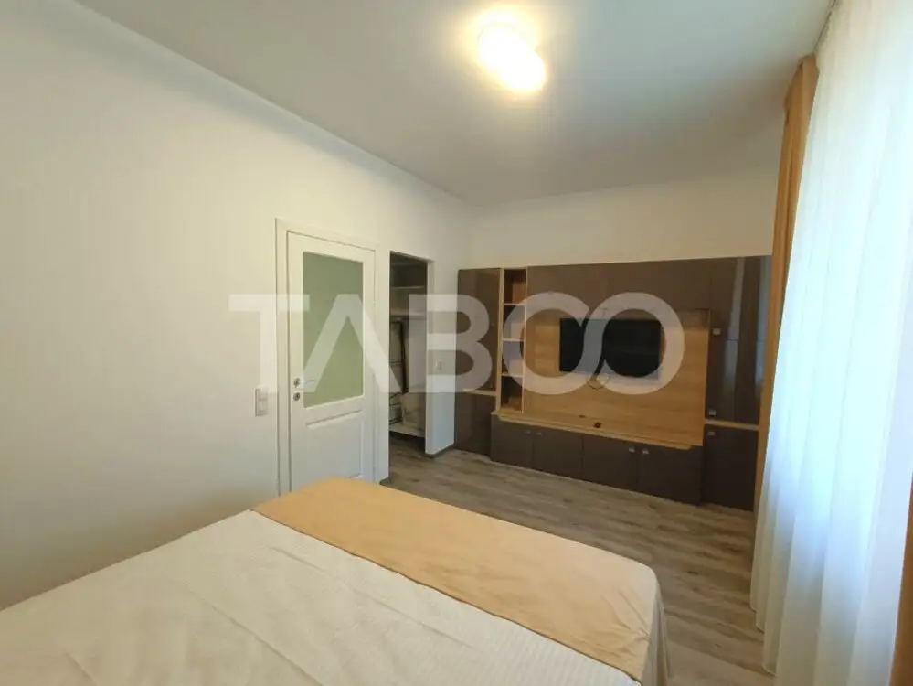 Apartament la casa 95 mp - 4 camere 2 bai 2 bucatarii zona Piata Cluj